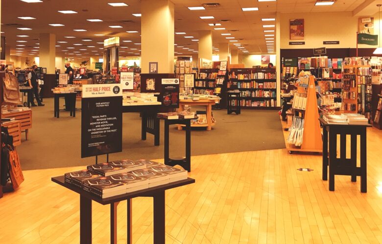 日本と違いすぎ アメリカの本屋 バーンズアンドノーブル Barnes Noble に潜入レポ